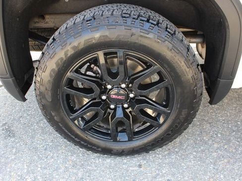 Used 2025 GMC Sierra 1500 Elevation w/ Preferred Package image 49