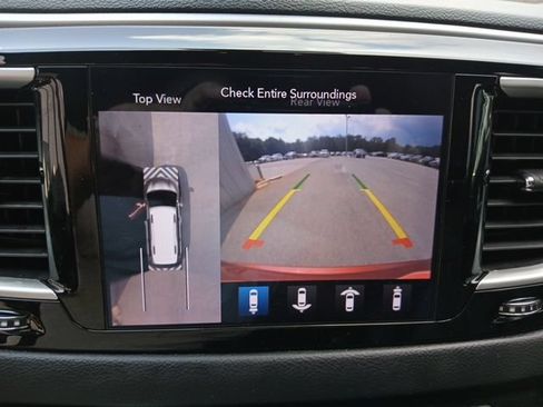Used 2020 Chrysler Pacifica Touring-L Plus FWD image 49