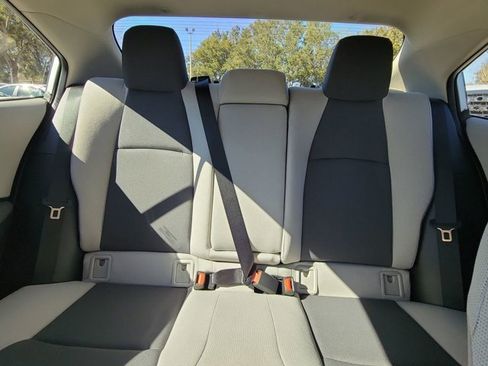 Used 2025 Toyota Corolla LE image 5