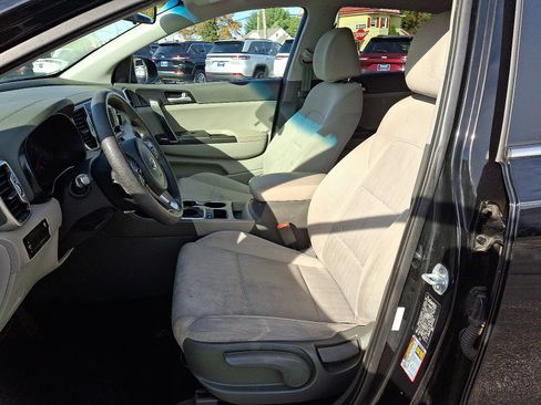Used 2019 Kia Sportage LX image 13