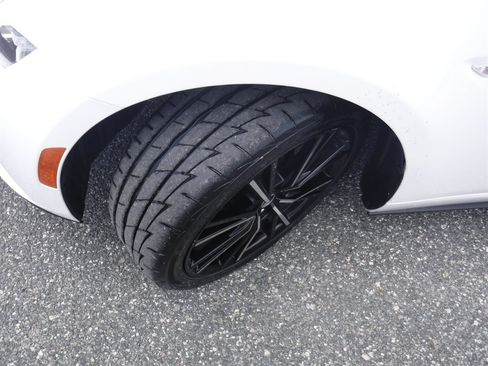 Used 2024 MAZDA MX-5 Miata RF Grand Touring RWD image 19