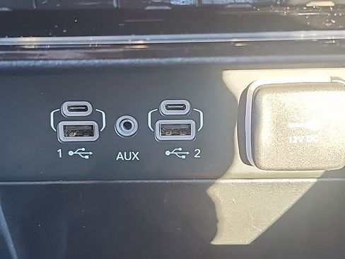 Certified 2025 Jeep Grand Cherokee Laredo image 7