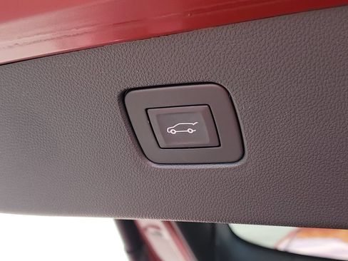 Used 2024 Buick Envista Preferred w/ Convenience I Package FWD image 32