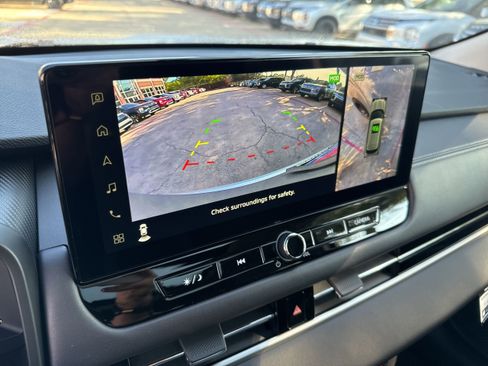 New 2025 Mitsubishi Outlander SEL image 17