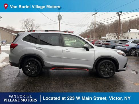 Used 2022 Subaru Forester Sport image 5