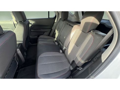 Certified 2017 Chevrolet Equinox LT w/ Convenience Package image 28