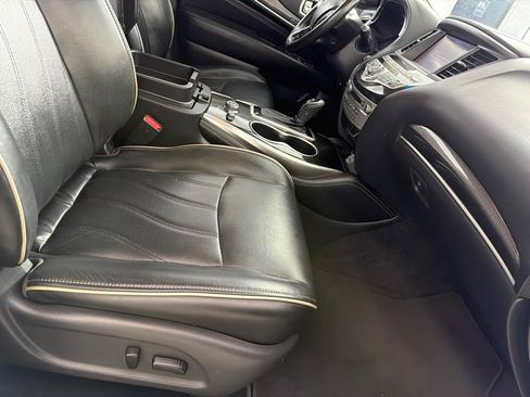 Used 2019 INFINITI QX60 Luxe w/ Essential Package FWD image 20