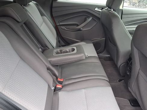 Used 2019 Ford Escape SE FWD image 23