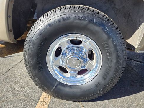 Used 2004 Ford Excursion Eddie Bauer image 10