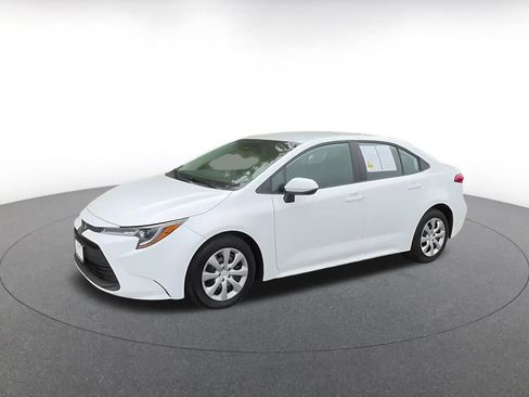 Used 2023 Toyota Corolla LE FWD image 8