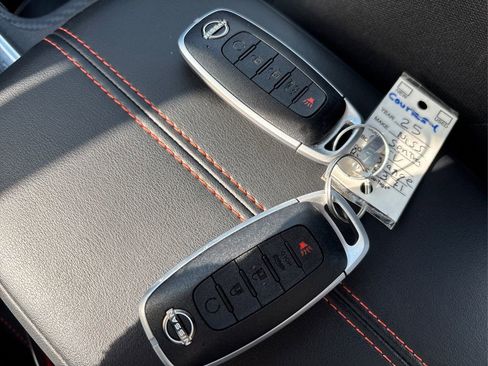 Used 2024 Nissan Sentra SR image 35