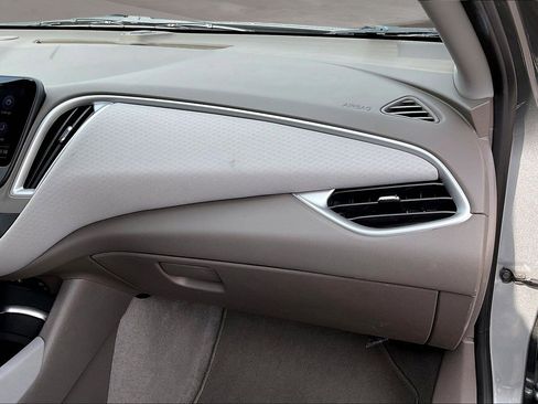 Used 2023 Chevrolet Malibu LT image 26