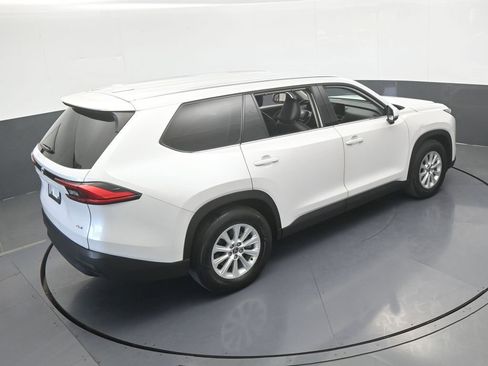 Used 2024 Toyota Grand Highlander FWD image 50