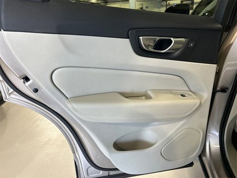 Certified 2024 Volvo XC60 T8 Plus w/ Protection Package Premier image 23