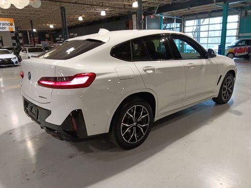 Used 2025 BMW X4 xDrive30i w/ M Sport Package image 6