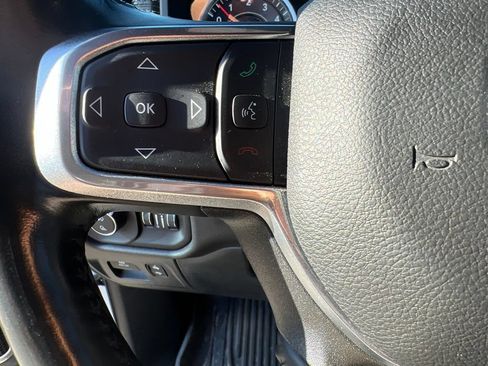 Used 2023 RAM 1500 Laramie AWD/4WD image 12