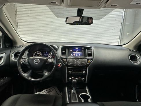 Used 2020 Nissan Pathfinder SV FWD image 15