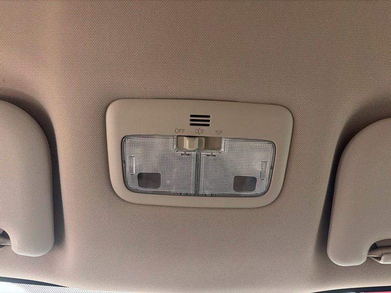 Used 2015 Toyota Corolla LE FWD image 35