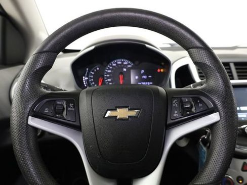 Used 2017 Chevrolet Sonic LT image 17