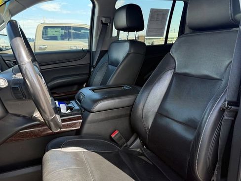 Used 2020 GMC Yukon XL SLT RWD image 7