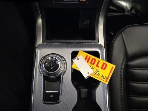 Used 2021 Ford Edge SEL AWD/4WD image 25