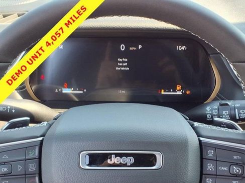 New 2025 Jeep Grand Cherokee L Limited w/ Luxury Tech Group II AWD/4WD image 13