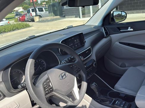 Used 2019 Hyundai Tucson SE w/ Cargo Package AWD/4WD image 11