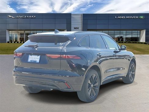 Used 2025 Jaguar F-PACE R-Dynamic S image 3