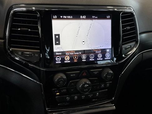 Used 2019 Jeep Grand Cherokee Limited RWD image 28