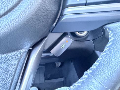 Used 2023 Subaru Ascent Limited image 28