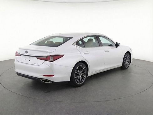 Used 2025 Lexus ES 350 w/ Premium Package image 7
