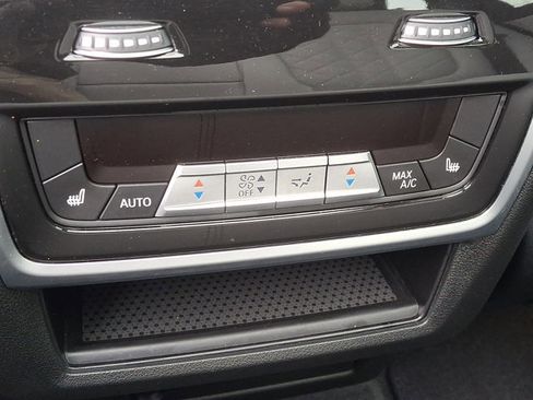 Certified 2025 BMW X5 xDrive50e w/ Climate Comfort Package image 11