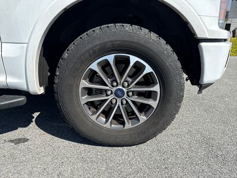 Used 2018 Ford F150 XLT w/ Equipment Group 302A Luxury image 11