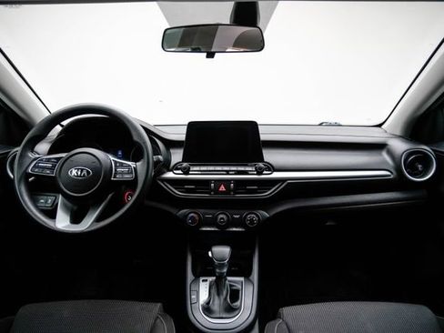 Used 2021 Kia Forte LXS FWD image 8