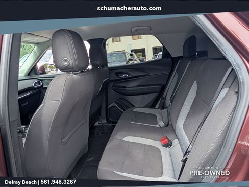 Used 2022 Chevrolet TrailBlazer LT FWD image 12