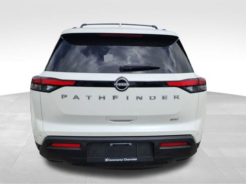 Used 2022 Nissan Pathfinder SV image 7