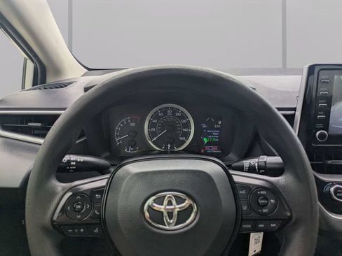Used 2020 Toyota Corolla LE FWD image 26
