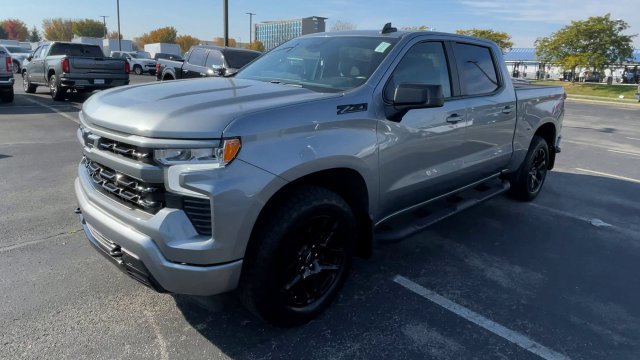 Used 2023 Chevrolet Silverado 1500 RST AWD/4WD image 6