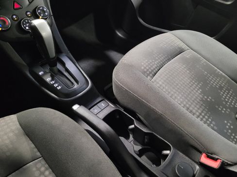 Used 2019 Chevrolet Sonic LT FWD image 26