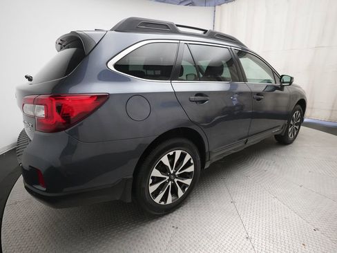 Used 2017 Subaru Outback 2.5i Limited AWD/4WD image 37