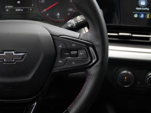 Used 2024 Chevrolet Trax RS w/ Driver Confidence Package image 22