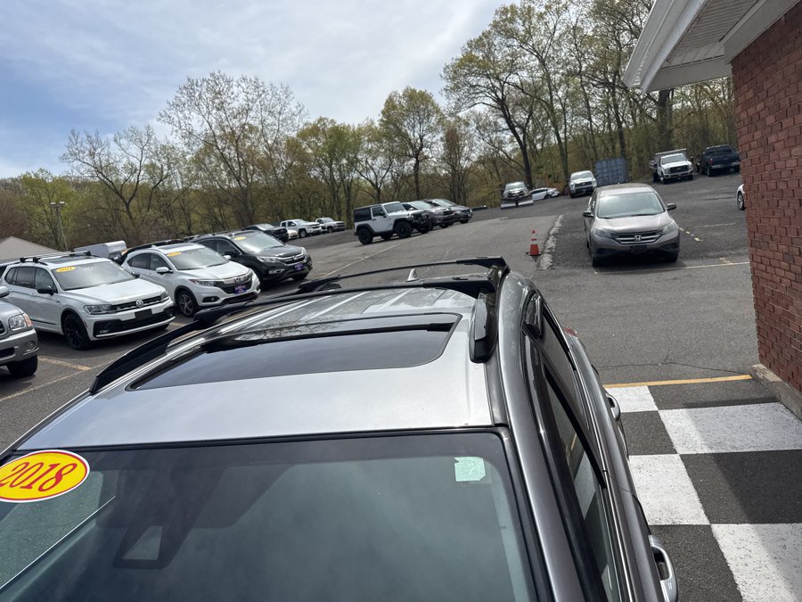 Used 2018 Toyota RAV4 XLE AWD/4WD image 8