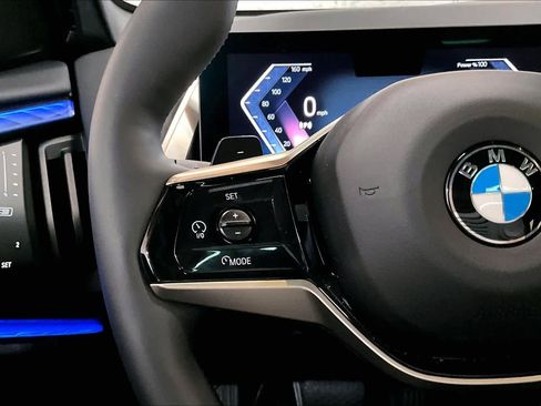 Used 2025 BMW X3 xDrive30i w/ Convenience Package image 21