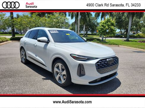 Used 2025 Audi Q5 Prestige AWD/4WD image 1