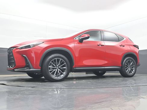 Used 2025 Lexus NX 250 FWD w/ Towing Package (2000 Lbs) image 26