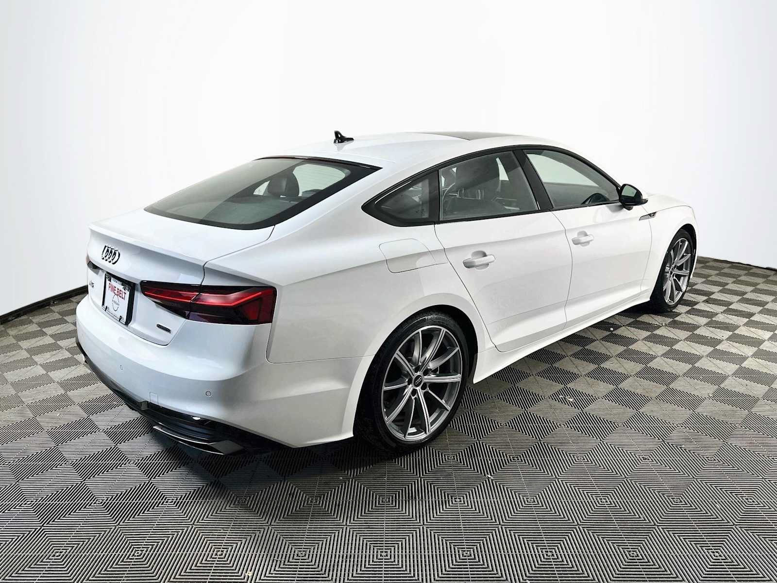 Used 2025 Audi A5 2.0T Premium AWD/4WD image 4