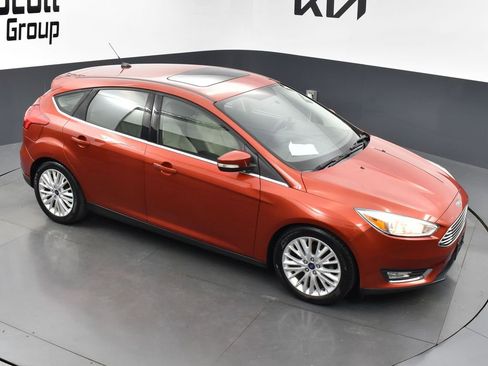 Used 2018 Ford Focus Titanium FWD image 24