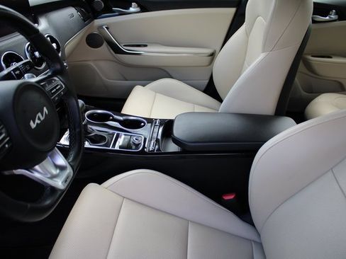 Certified 2023 Kia Stinger GT-Line w/ Sun & Sound Package image 6