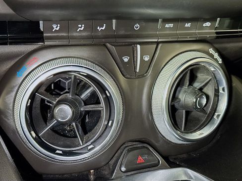 Used 2020 Chevrolet Camaro LT RWD image 14