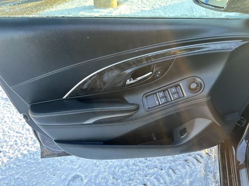 Used 2016 Buick LaCrosse image 15